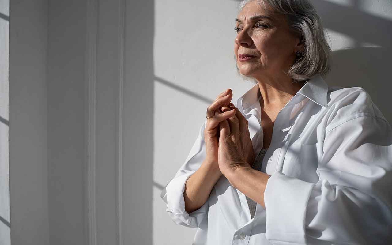 Pourquoi envisager une chirurgie du visage à 50 ans