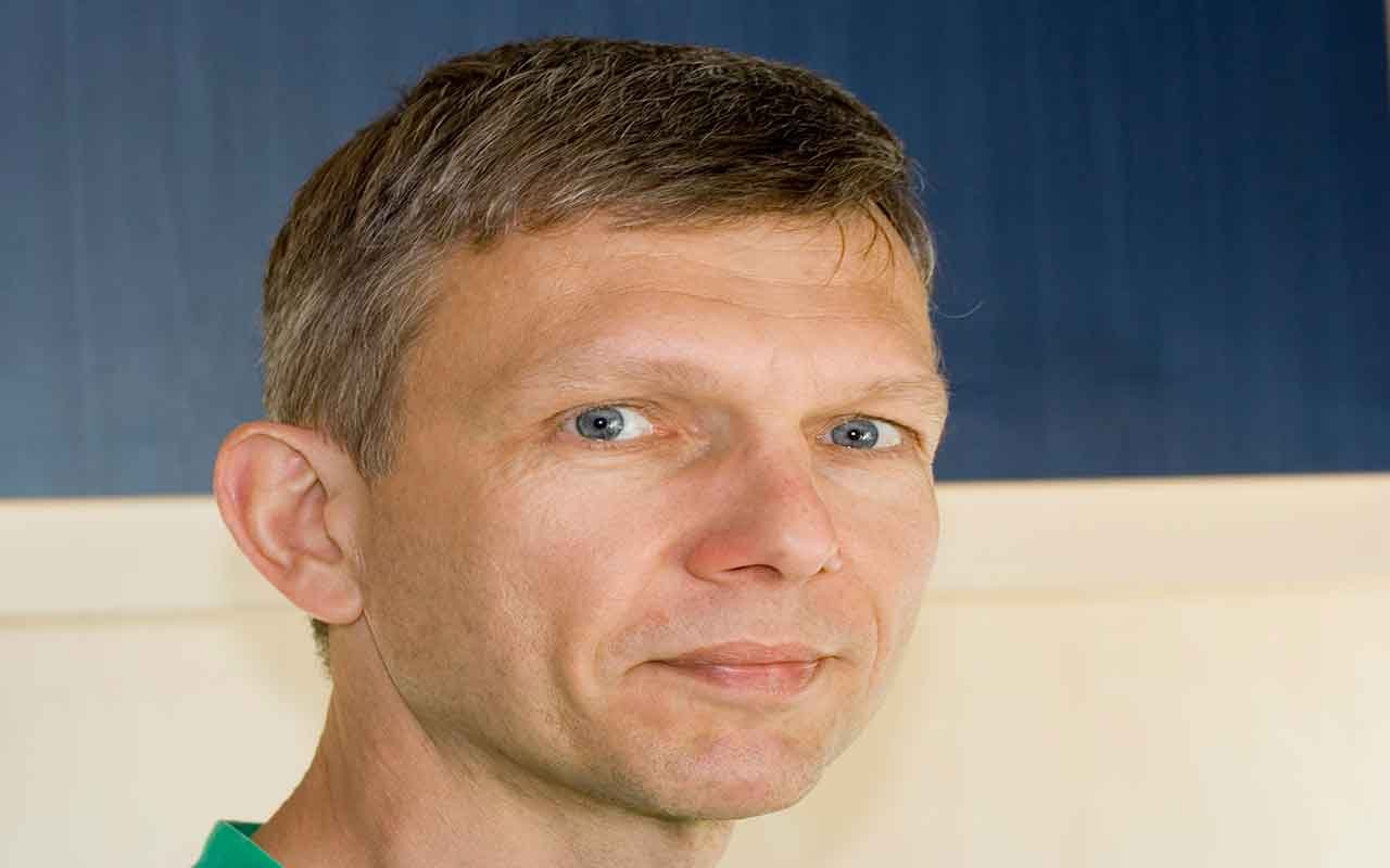 Visage fatigué chez l’homme