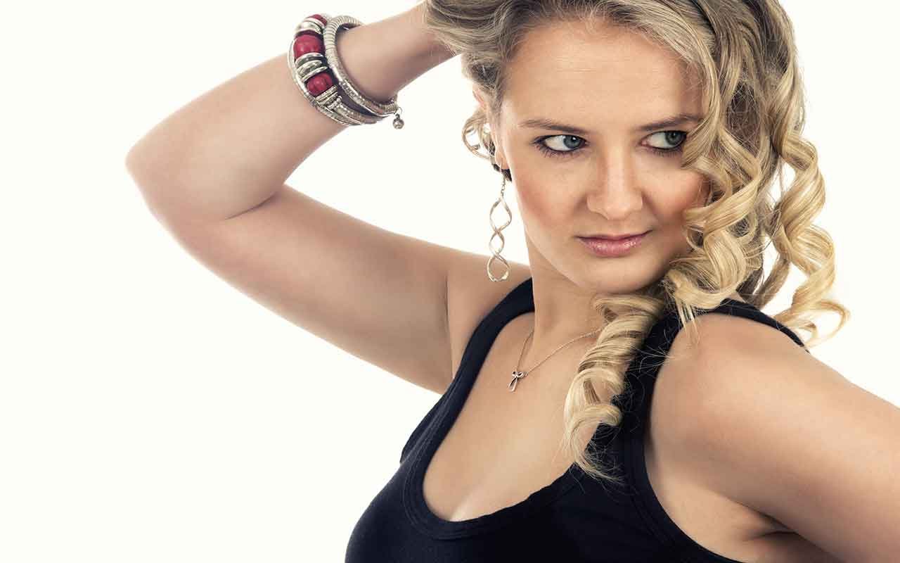 Lipofilling du haut du sein la solution naturelle pour un décolleté galbé Lipofilling du haut du sein la solution naturelle pour un décolleté galbé